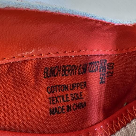 Lucy Pereda sz 6.5 Bunch Berry‎ Slip On Mule Floral Embroidered Comfy Shoes - Picture 2 of 6